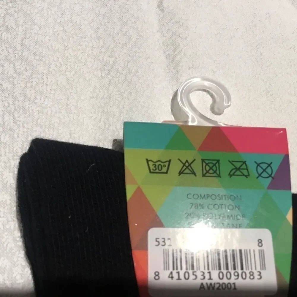 SALE BUY 5/$10. . NWT. Girls Knee Socks Sz 8 Black.